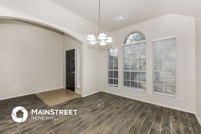 2926 Cowboy Dr in Dallas, TX - Building Photo - Building Photo