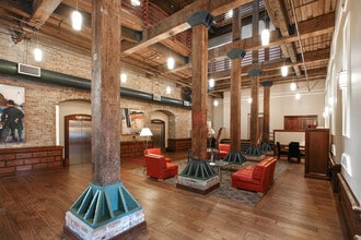 1107 S Peters St, Unit 520 in New Orleans, LA - Building Photo - Building Photo