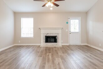 1008 Tom Hailey Blvd in La Vergne, TN - Building Photo - Building Photo