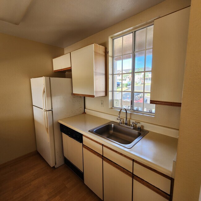 property at 94-100-100 Mui Pl