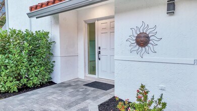 8608 Vía Giula in Boca Raton, FL - Building Photo - Building Photo