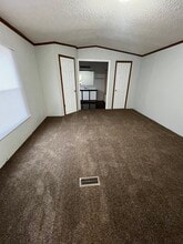 691 Julia St in Henderson, NC - Building Photo - Building Photo