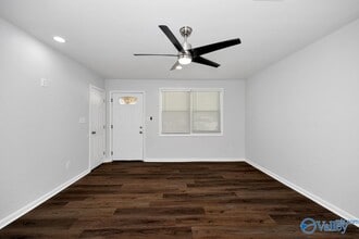 3908 W Oak Way SW in Huntsville, AL - Building Photo - Building Photo