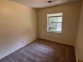 806 N Cleveland Ave in Russellville, AR - Building Photo - Building Photo