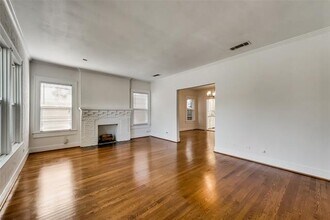 6155 Richmond Ave in Dallas, TX - Building Photo - Building Photo