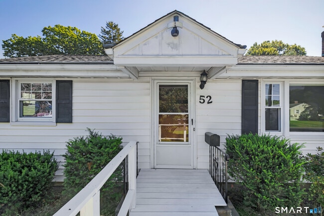 property at 52 Westgate St