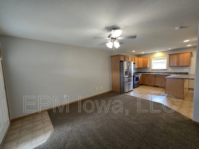 147 Alydar Dr in North Liberty, IA - Building Photo - Building Photo