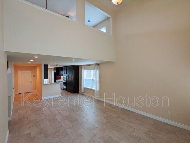 8815 Lyndonnille Falls Ln in Houston, TX - Building Photo - Building Photo