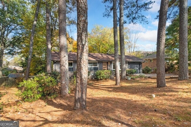 2958 Harcourt Dr, Unit 209 in Decatur, GA - Building Photo - Building Photo