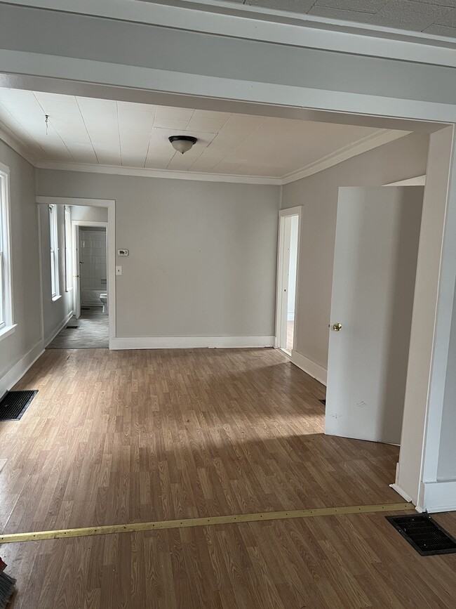 116 17th St, Unit 1 in Buffalo, NY - Foto de edificio - Building Photo