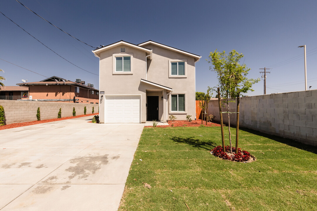 419 Kaweah st in Hanford, CA - Building Photo