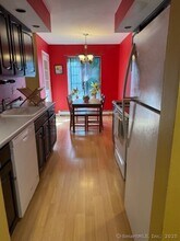 8 Rollingwood Dr in Brookfield, CT - Building Photo - Building Photo