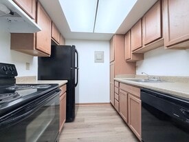 Freedom Park Apartments in Madison, WI - Building Photo