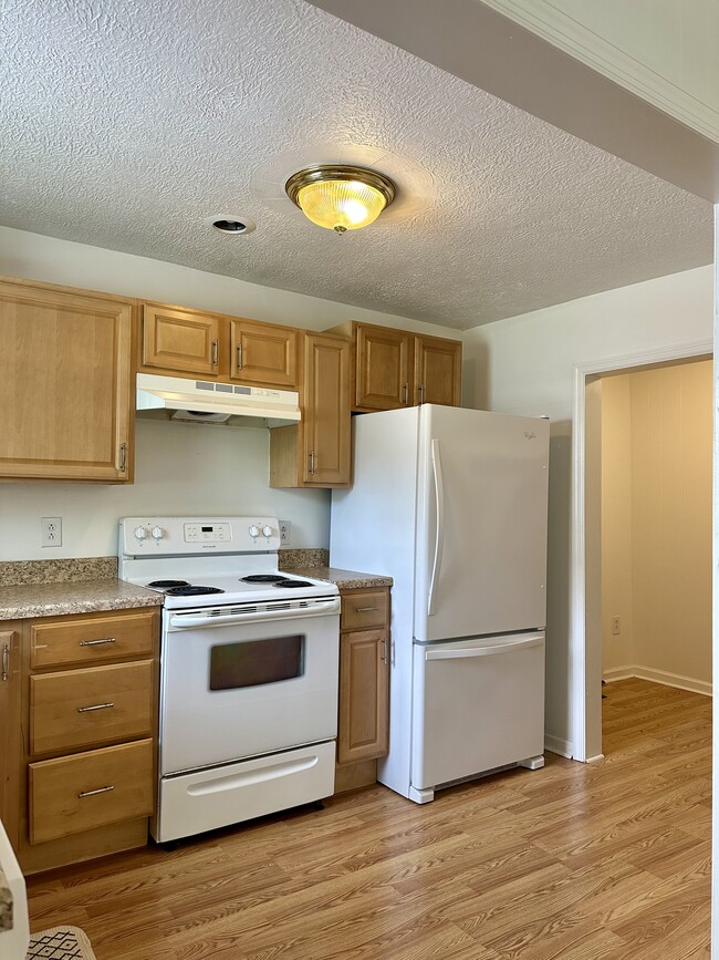 808 Hibner Ave in Huntington, WV - Building Photo - Building Photo