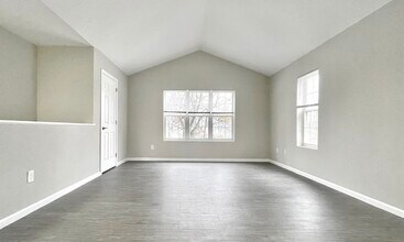 68 W Main St in Milford, CT - Building Photo - Building Photo