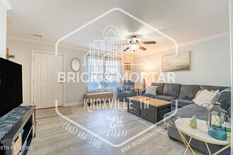 908 Micro Way in Knoxville, TN - Building Photo - Building Photo