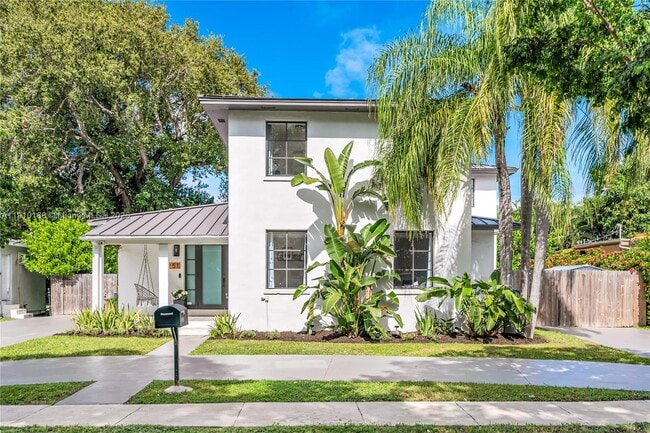 property at 1951 SW 23rd St