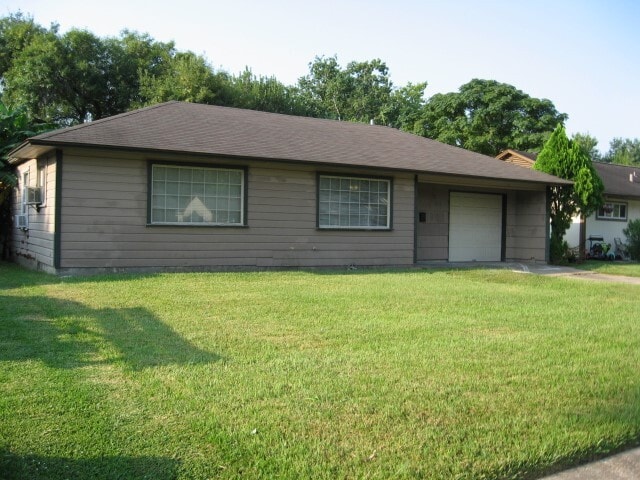 property at 1216 Armor Ave