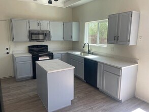 3765 W Koshare Ln in Tucson, AZ - Building Photo - Building Photo