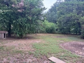 2330 Bonham St in Paris, TX - Building Photo - Building Photo