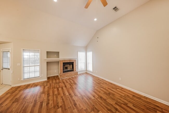 2728 Fair Oaks Dr in Montgomery, AL - Building Photo - Building Photo