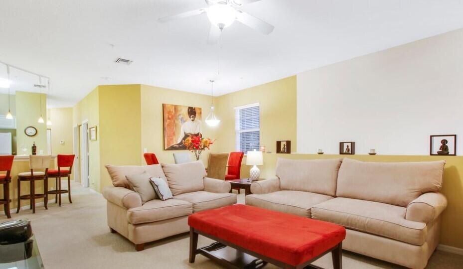 108 Lighthouse Cir in Tequesta, FL - Building Photo