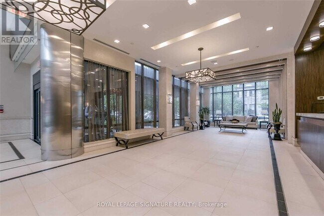 28 Linden St in Toronto, ON - Building Photo - Building Photo