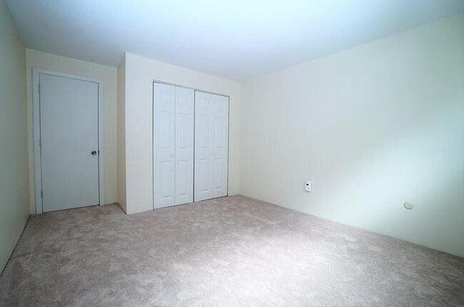 2 Greenbriar Dr in North Reading, MA - Foto de edificio - Building Photo