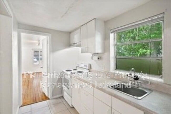 726 W Central Ave in Winter Haven, FL - Building Photo - Building Photo