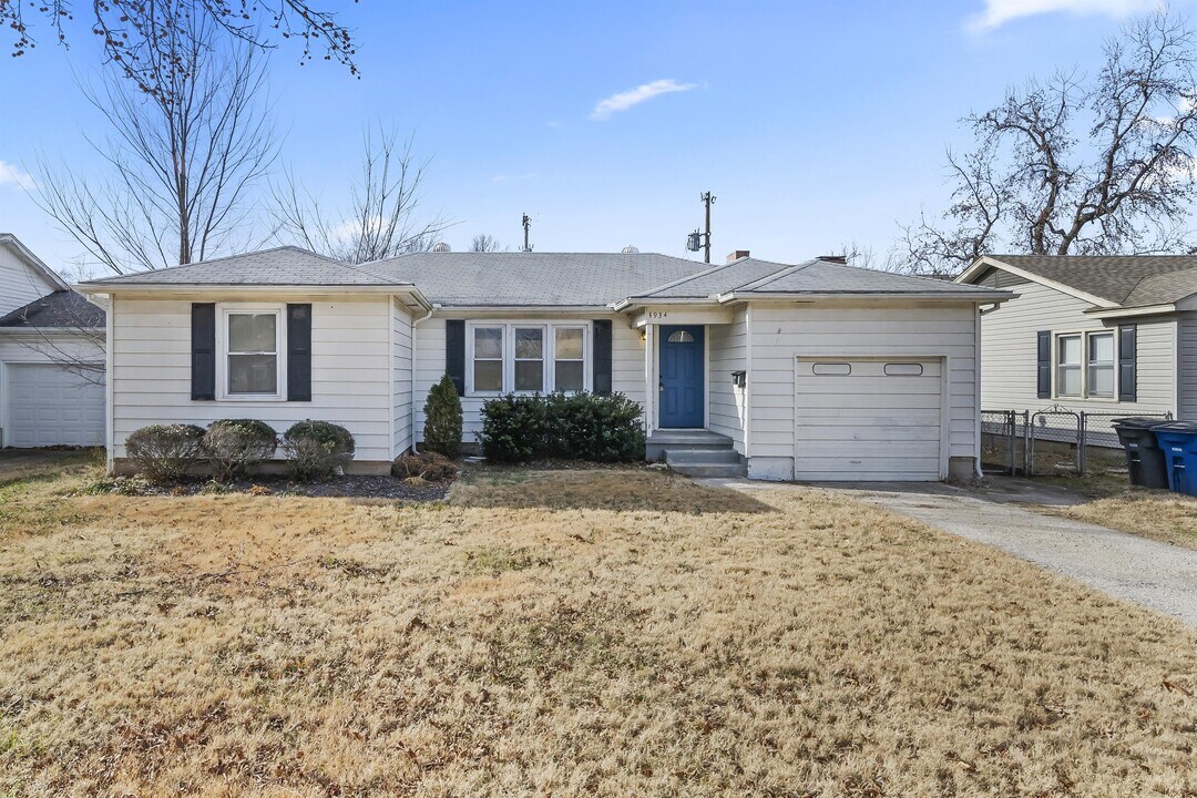 3934 S Detroit Ave in Tulsa, OK - Building Photo