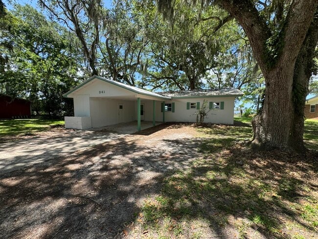 341 Pitts Bayshore Dr in Freeport, FL - Building Photo - Building Photo