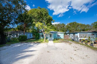 1317 SW 31st St in Fort Lauderdale, FL - Building Photo - Building Photo