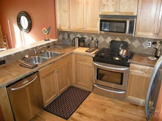 20285 Schaeffer Dr in Bend, OR - Building Photo - Building Photo