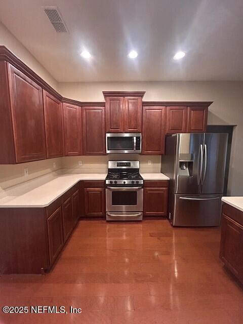 property at 1125 Fleming Plantation Blvd