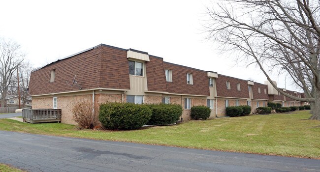 3801 Sturbridge Ct in Hilliard, OH - Building Photo - Building Photo