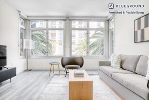 2400 W El Camino Real, Unit SI FL3-ID957 in Mountain View, CA - Building Photo