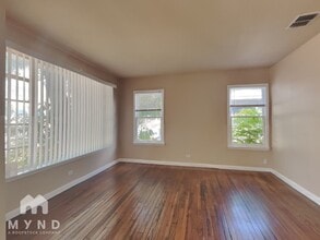 206 Babcock Rd in San Antonio, TX - Building Photo - Building Photo