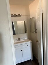 2113 Phlox Ave in Rosamond, CA - Building Photo - Building Photo
