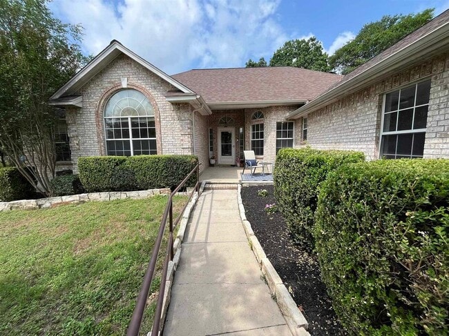 property at 116 River Knoll