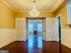 324 E University Pkwy in Baltimore, MD - Building Photo - Building Photo