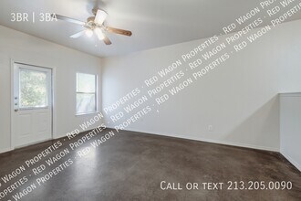 10619 Mathom Lndg in Universal City, TX - Building Photo - Building Photo