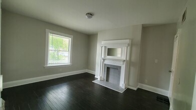 6015 Desmond St in Cincinnati, OH - Building Photo - Building Photo