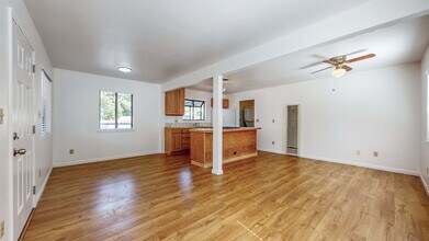 13910 Village Ave in Healdsburg, CA - Building Photo - Building Photo