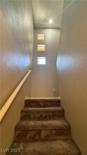 8720 Red Brook Dr in Las Vegas, NV - Building Photo - Building Photo