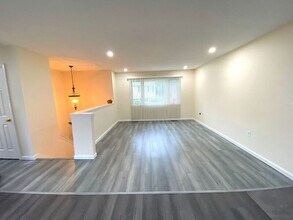 88 Wilmington Ave in Springfield, MA - Building Photo - Building Photo