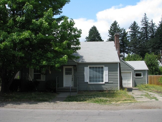 property at 2777 12th Pl SE
