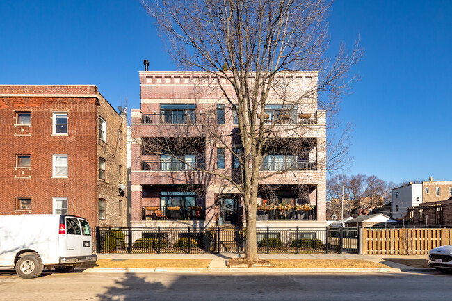 5455 N Ravenswood Ave in Chicago, IL - Foto de edificio - Building Photo