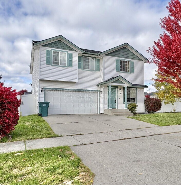 6587 N Harris Hawk Ln in Coeur d'Alene, ID - Building Photo