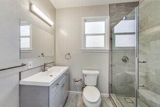 5134 3rd St, Unit A in San Francisco, CA - Foto de edificio - Building Photo