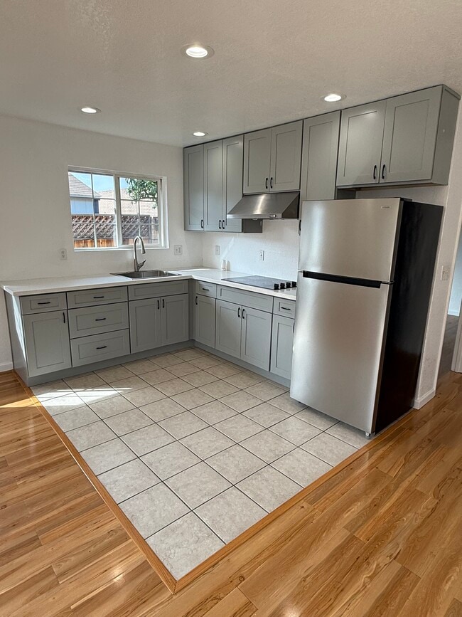 property at 26641 Eldridge Ave